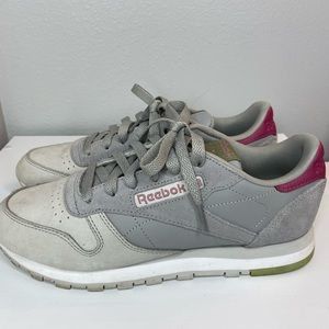 Reebok Sneakers